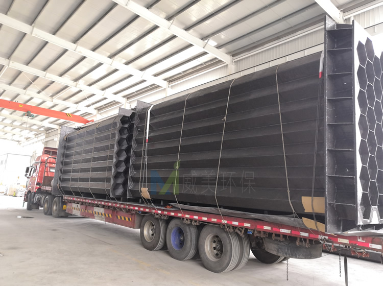 電除霧器吊裝完畢，整裝待發